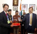 Secretary (Ex-Servicemen Welfare) Shri Vijoy Kumar Singh making a contribution to the Armed Forces Flag Day Fund in New Delhi on December 06, 2022 ahead of Armed Forces Flag Day.